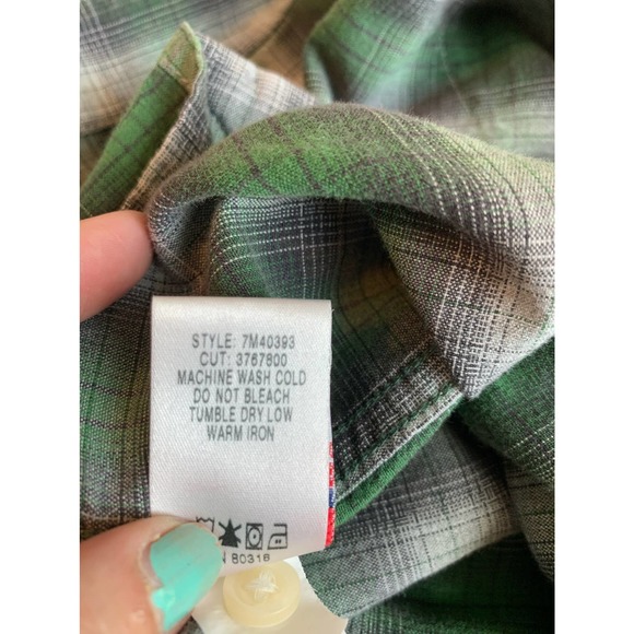 Lucky Brand men green plaid long sleeves casual shirt size small - Picture 5 of 8